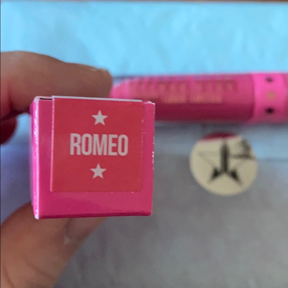 SOLD Jeffree Star Romeo Liquid Lipstick - Picture 3 of 3